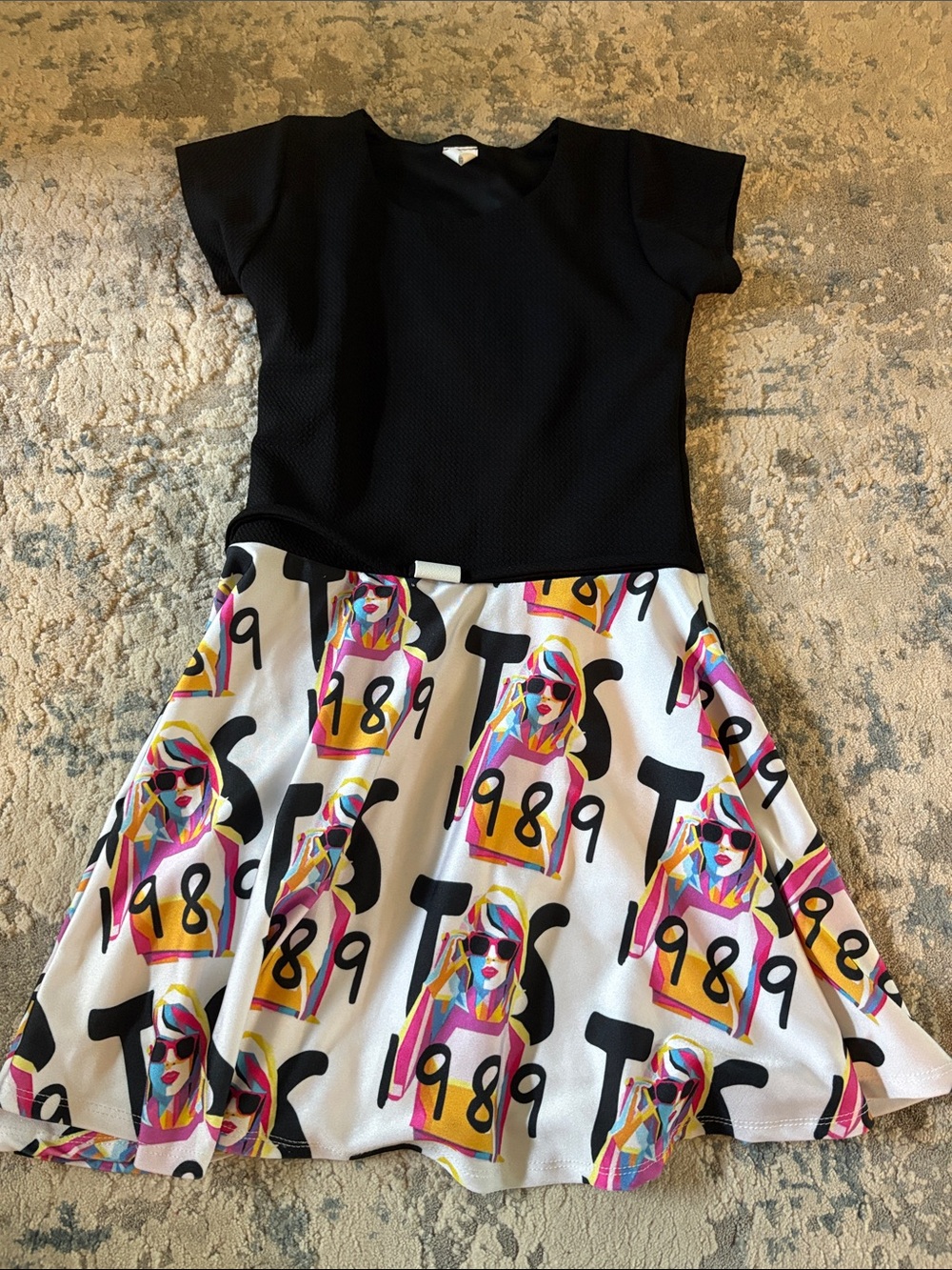 Layla’s Boutique Size 10 Black Top and White Dress with Colorful Pop-Art Print.